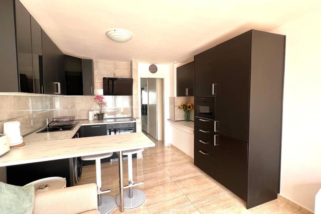 Casa Teddy - Central And Modern One Bedroom Apartment Tías Exteriér fotografie